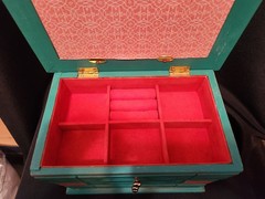 Vintage Jewelry Box Seller Refurbished Restored Turquoise and peach and reds