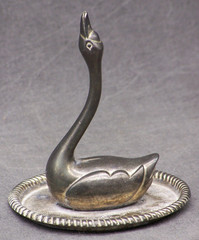 Vintage Silver Plated Swan Figural Jewelry Ring Holder Trinket Dish Bird