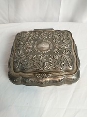 Velvet Lined Jewlery Box Resembles Vintage Silver Plate By Heritage Mint