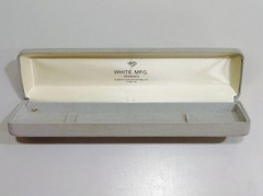 Vtg WHITE MFG JEWELERS LONG JEWELRY GIFT BOX Empty 8″ Gray Velvet Bracelet Watch