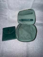 Gorjana Emerald Velvet Travel Jewelry Case
