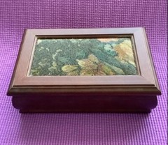 Classic Jewelry Box with mirror and removable tray 8 1/2″ x 5 1/4″ x 3″