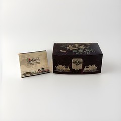 Park SSI Sang Bang Korea Lacque Box Inlaid W/ Mother of Pearl Purple Jewelry Box