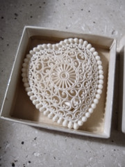 Vintage Dennison Filigree Heart Wedding Band Presentation Box Ring Holder