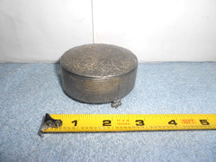 ANTIQUE CAST HEAVY METAL JEWELRY-TRINKET BOX UNIQUE FLOWER FEET 3 x 1.5 in – W61