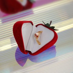 Strawberry Ring Box Flocking Creative Gift Jewelry Packaging Jewelry Box Storage
