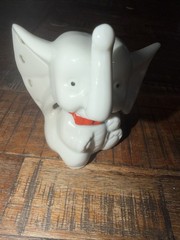 VTG White Ceramic Elephant Jewelry Holder Trunk Up Ring & Earring Tree Retro