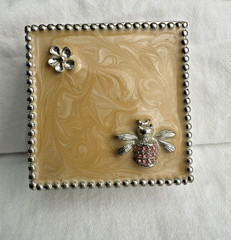 Pink Queen Bee Jewelry Box Silver Metal Trinket Box Hinged Lid Crystal Enamel