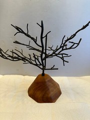 LARGE STRONG/STURDY JEWELRY TREE, ARTISTIC & FUNCTIONAL!