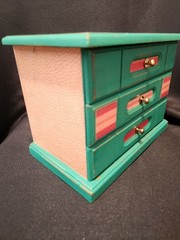 Vintage Jewelry Box Seller Refurbished Restored Turquoise and peach and reds