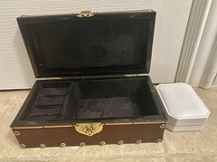 Vtg Jewelry Box Trunk Look Gold Trim Studded Black Rose Interior W Littman Box