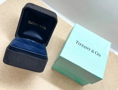 Tiffany & Co Suede Ring Box Presentation Display Case w/ Blue Outer Box