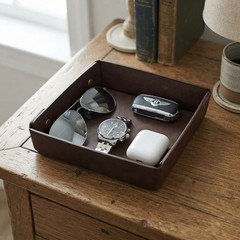 Elegant Faux Leather Valet Tray Organizer – Perfect for Keys, Wallet, and More